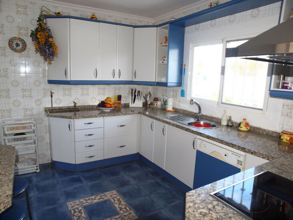 Detached Villa Benajarafe Málaga - image 10