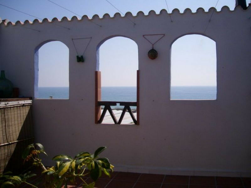 Middle Floor Apartment Almayate Málaga - image 10