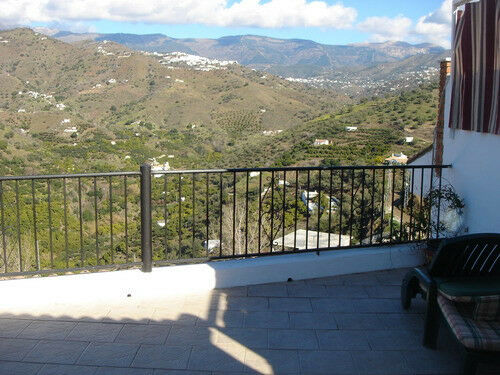 Semi-Detached House Sayalonga Málaga - image 10