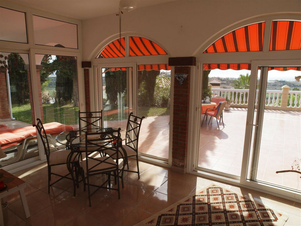 Detached Villa Torre del Mar Málaga - image 10
