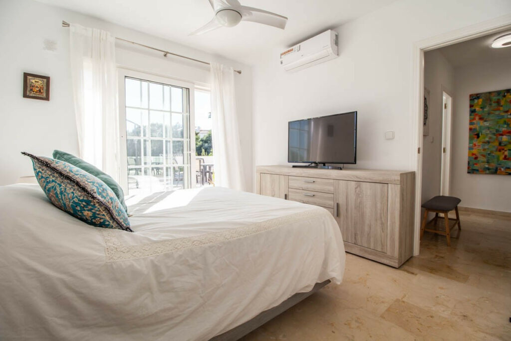 Detached Villa Las Ramblas Golf Alicante - image 10