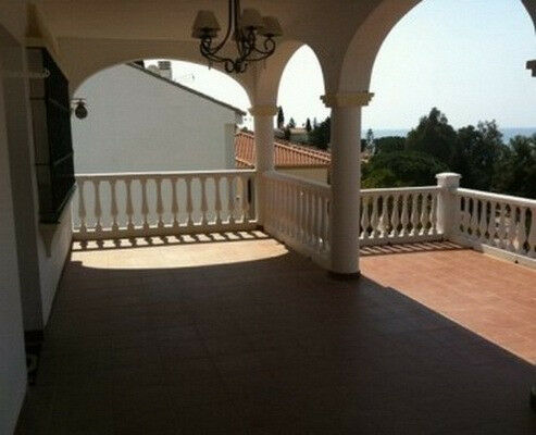 Detached Villa Benajarafe Málaga - image 10