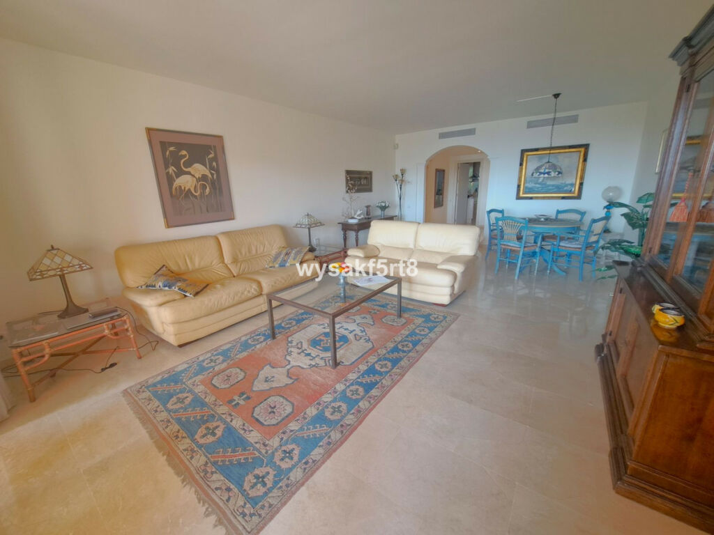 Ground Floor Apartment La Duquesa Málaga - image 10