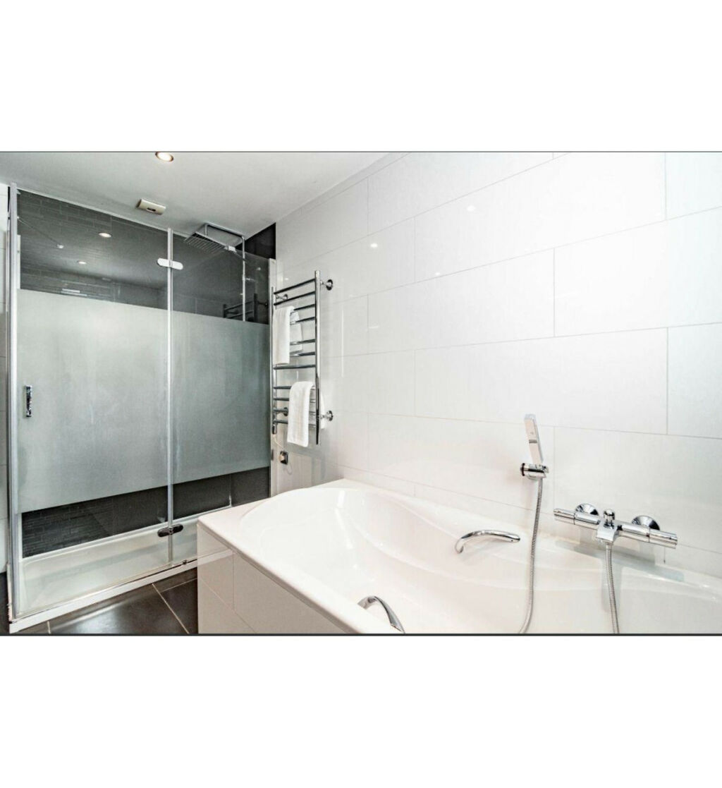 Middle Floor Apartment Puerto Banús Málaga - image 13