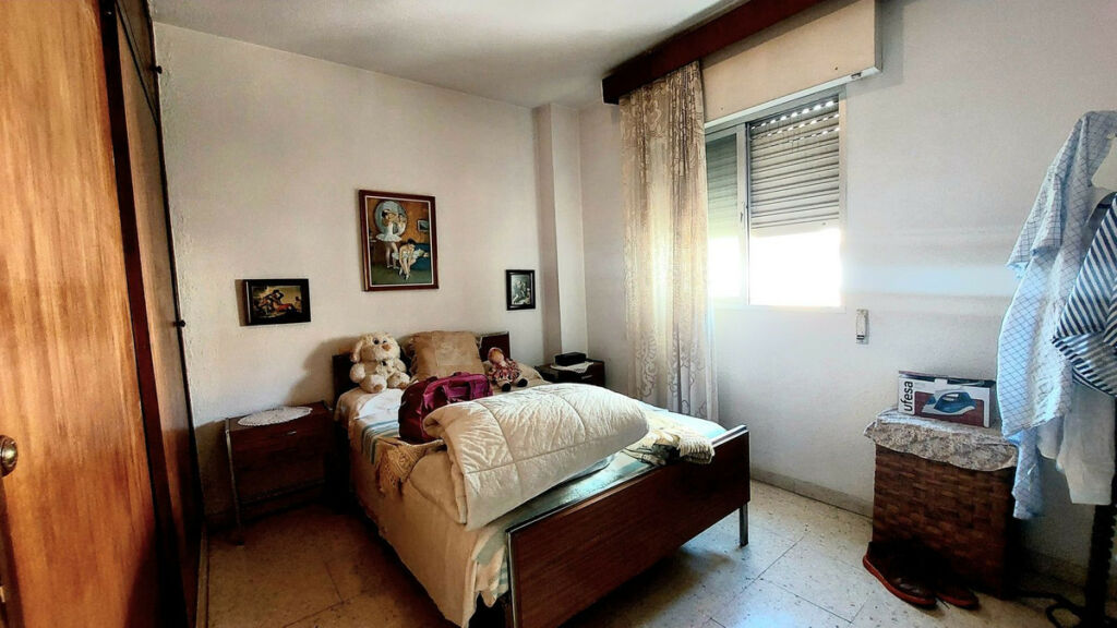 Middle Floor Apartment Fuengirola Málaga - image 10