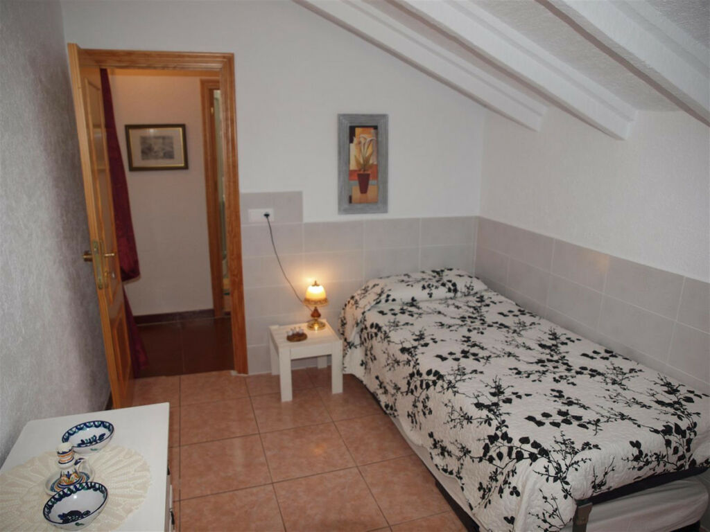 Detached Villa Almayate Málaga - image 10