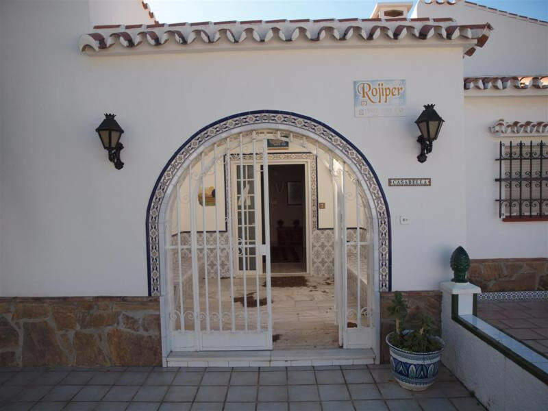 Detached Villa Caleta de Vélez Málaga - image 10