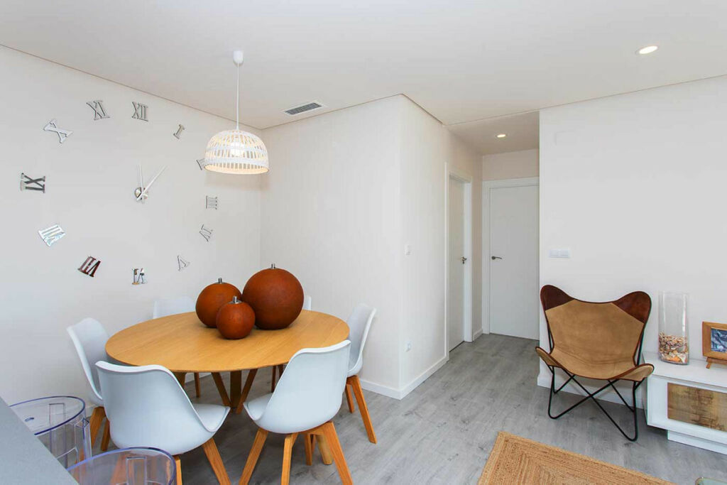 Middle Floor Apartment Villamartin Alicante - image 10