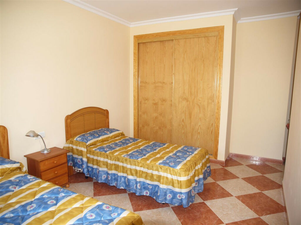 Detached Villa Los Romanes Málaga - image 10