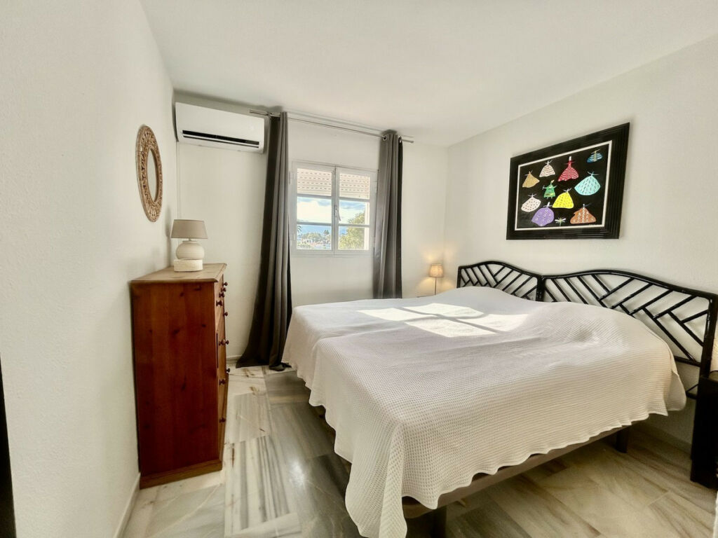 Townhouse New Golden Mile Málaga - image 10