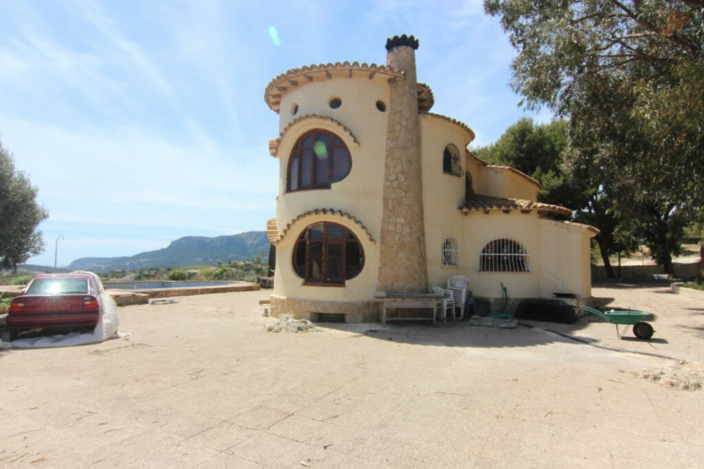 Detached Villa Benissa Alicante - image 10