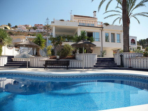 Detached Villa Rincón de la Victoria Málaga - image 10