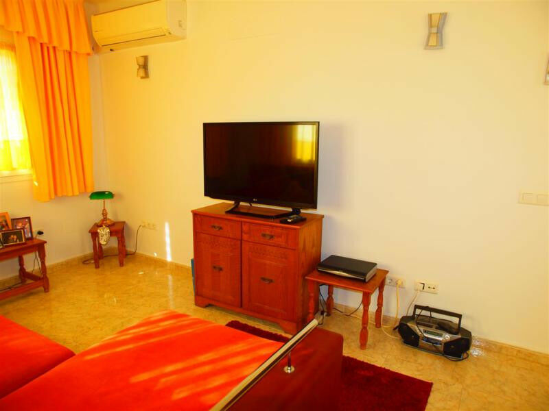 Detached Villa Alcaucín Málaga - image 10
