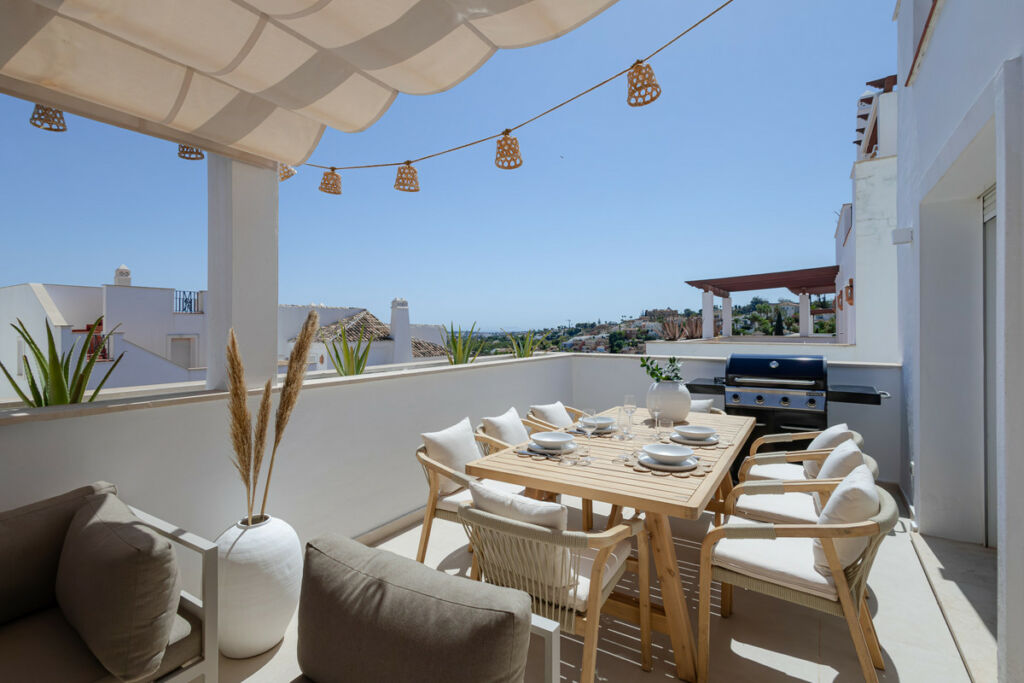 Penthouse Duplex Nueva Andalucía Málaga - image 11