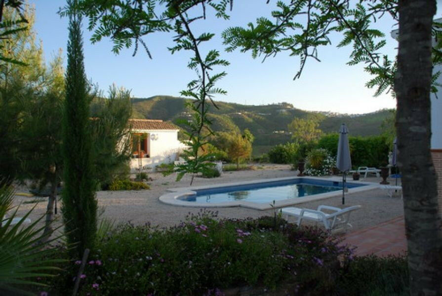 Detached Villa Colmenar Málaga - image 10