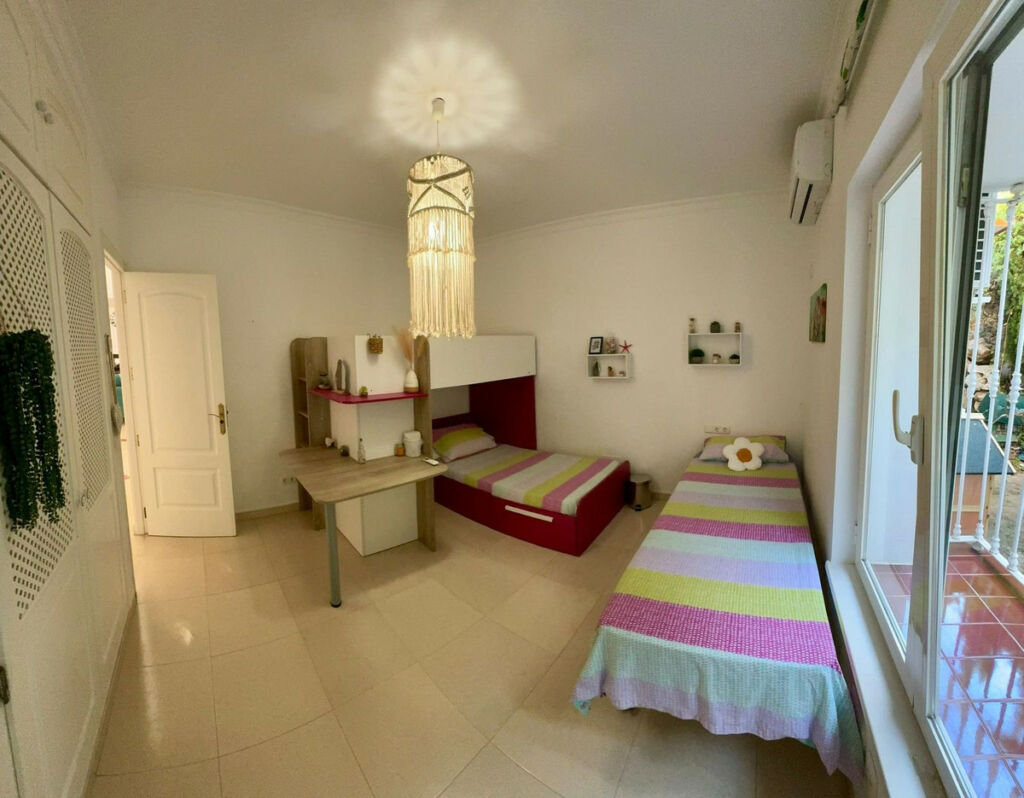 Detached Villa Sotogrande Costa Cádiz - image 10