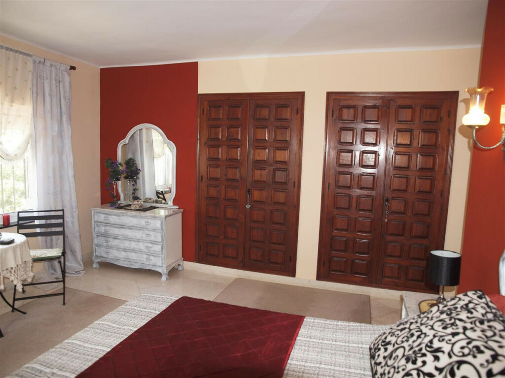 Detached Villa Benajarafe Málaga - image 10