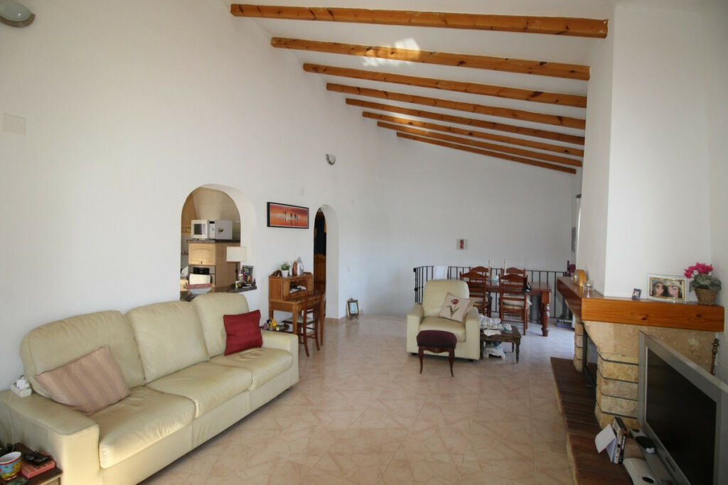 Detached Villa Los Romanes Málaga - image 10