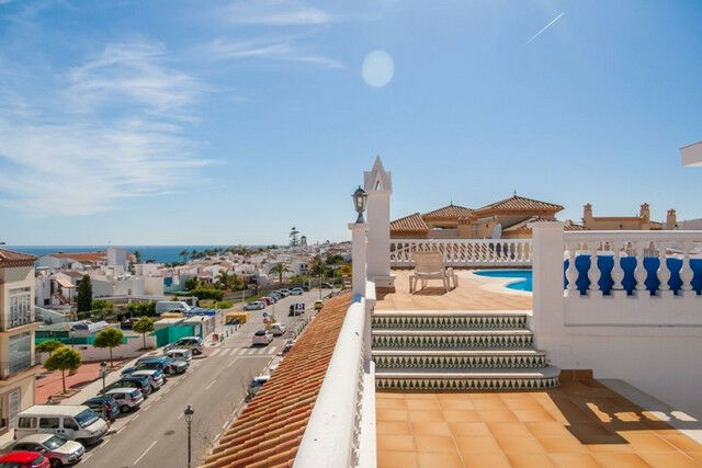 Middle Floor Apartment Nerja Málaga - image 10