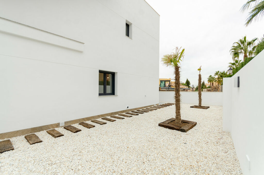 Detached Villa Torrevieja Alicante - image 103