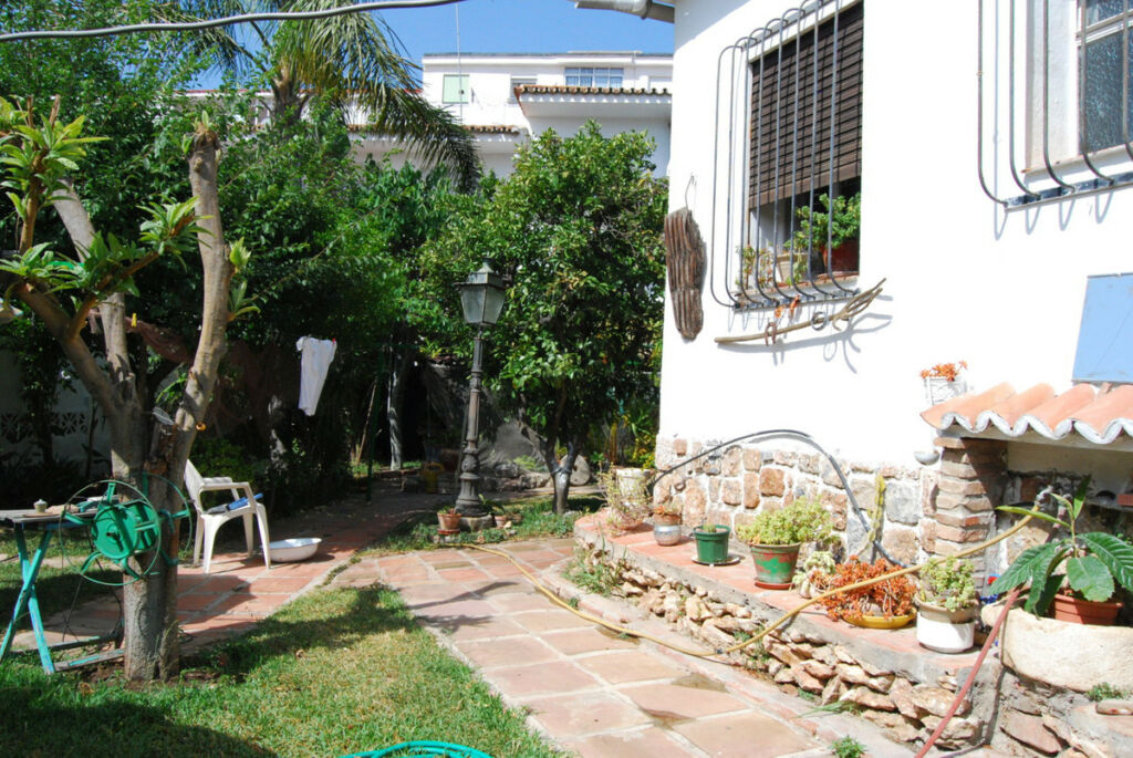 Detached Villa Nerja Málaga - image 11