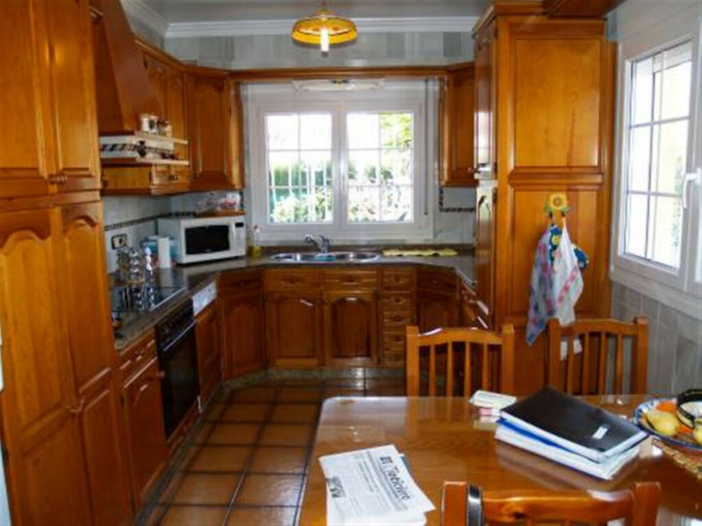 Detached Villa Benajarafe Málaga - image 11