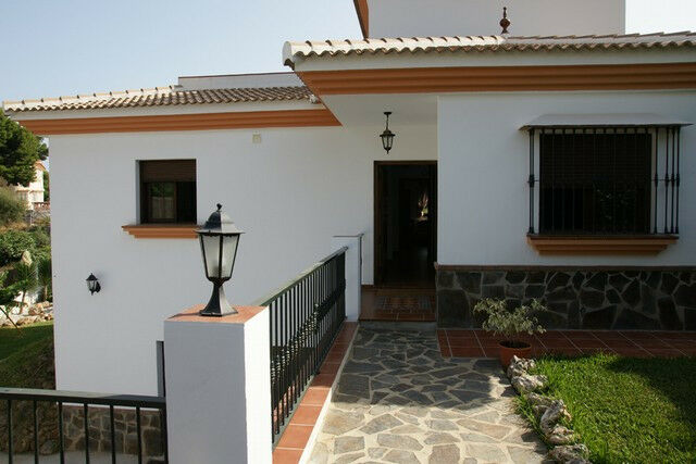 Detached Villa Nerja Málaga - image 11
