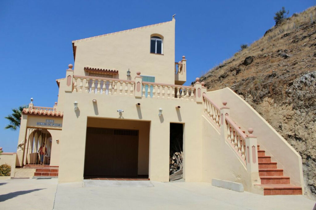 Detached Villa Algarrobo Málaga - image 11