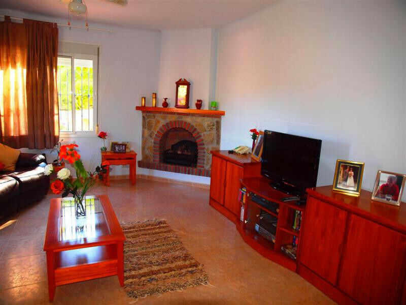 Detached Villa Alcaucín Málaga - image 11