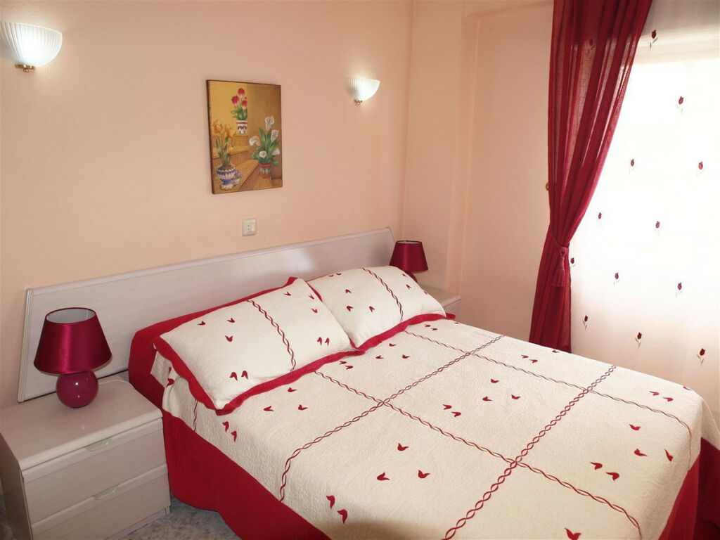 Middle Floor Apartment Algarrobo Málaga - image 11