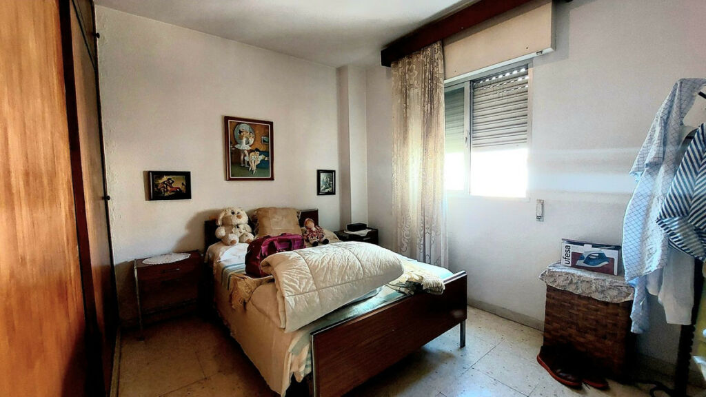 Middle Floor Apartment Fuengirola Málaga - image 11