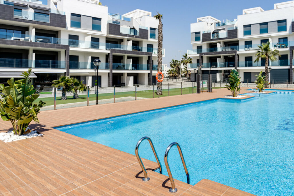 Middle Floor Apartment Guardamar del Segura Alicante - image 11