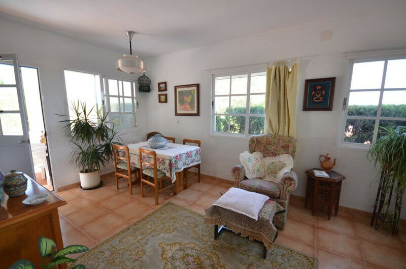 Detached Villa Macharaviaya Málaga - image 11