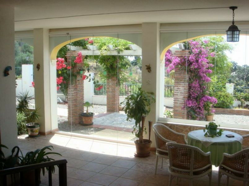 Detached Villa Comares Málaga - image 11