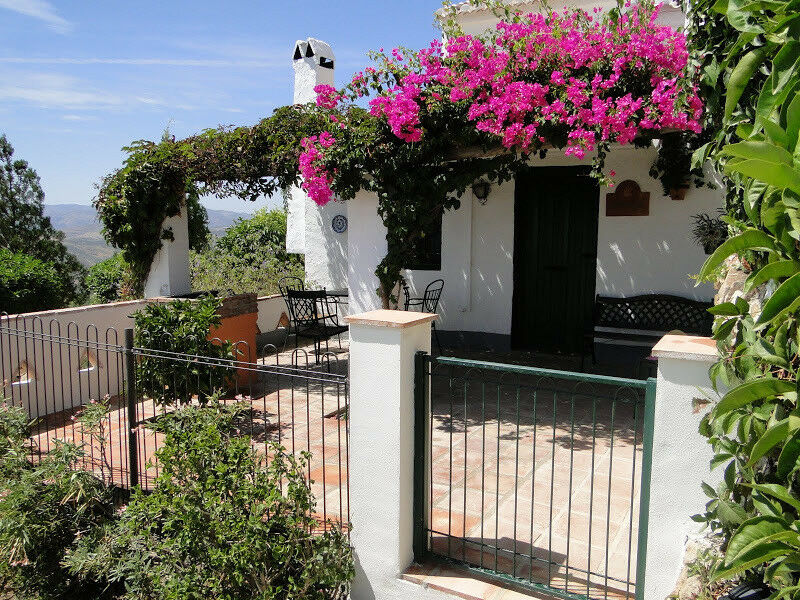 Aparthotel Periana Málaga - image 11
