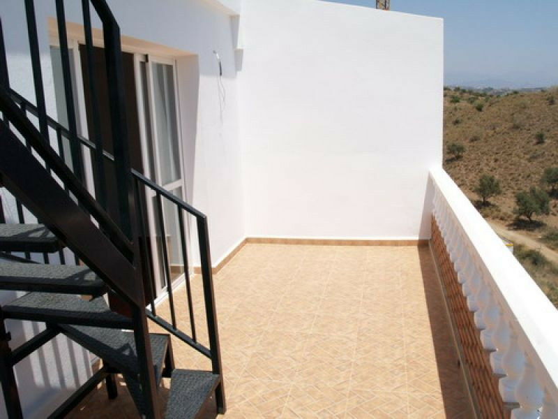 Semi-Detached House Benajarafe Málaga - image 11