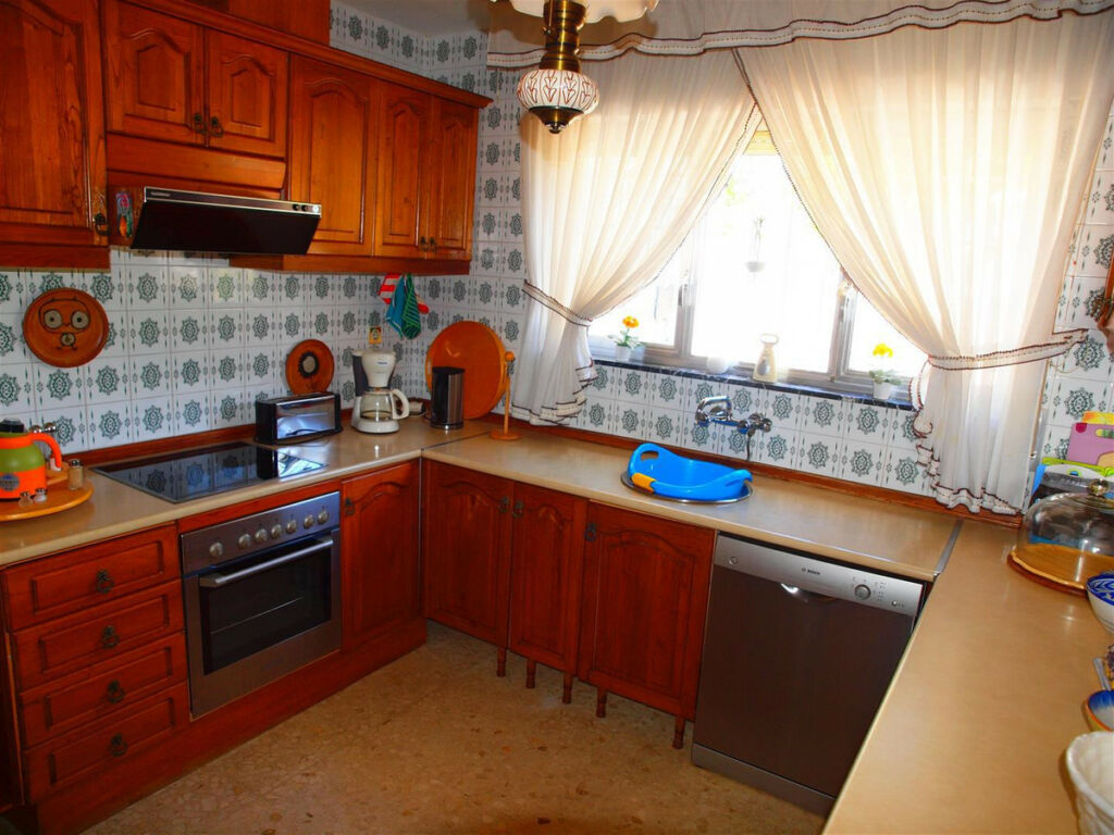 Detached Villa Caleta de Vélez Málaga - image 11