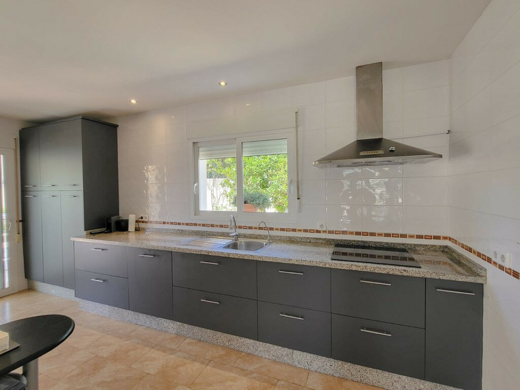 Detached Villa Moraira Alicante - image 11
