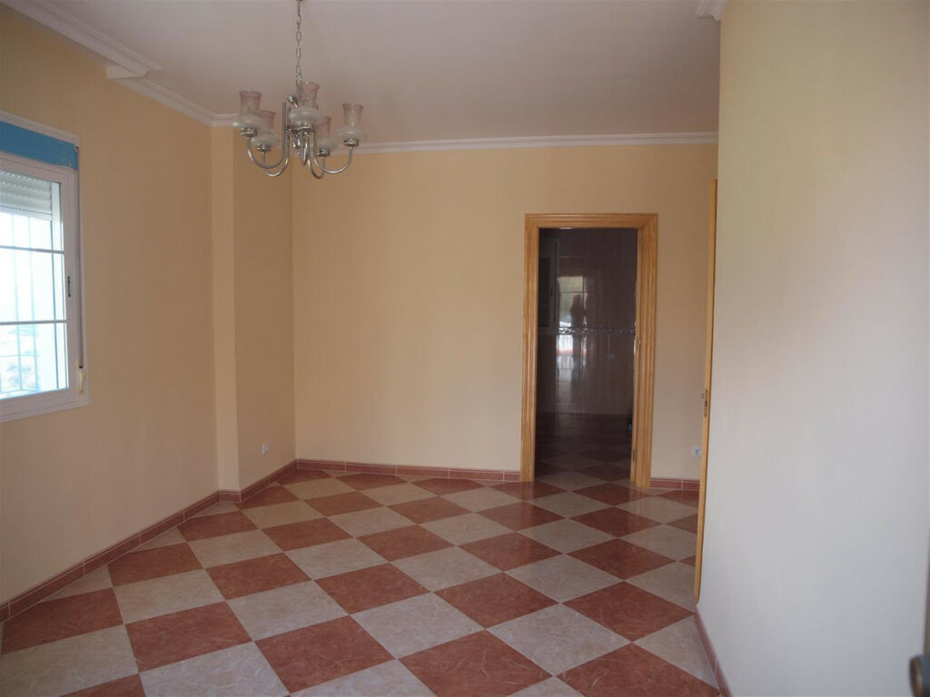 Detached Villa Los Romanes Málaga - image 11