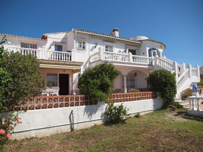 Detached Villa Caleta de Vélez Málaga - image 11