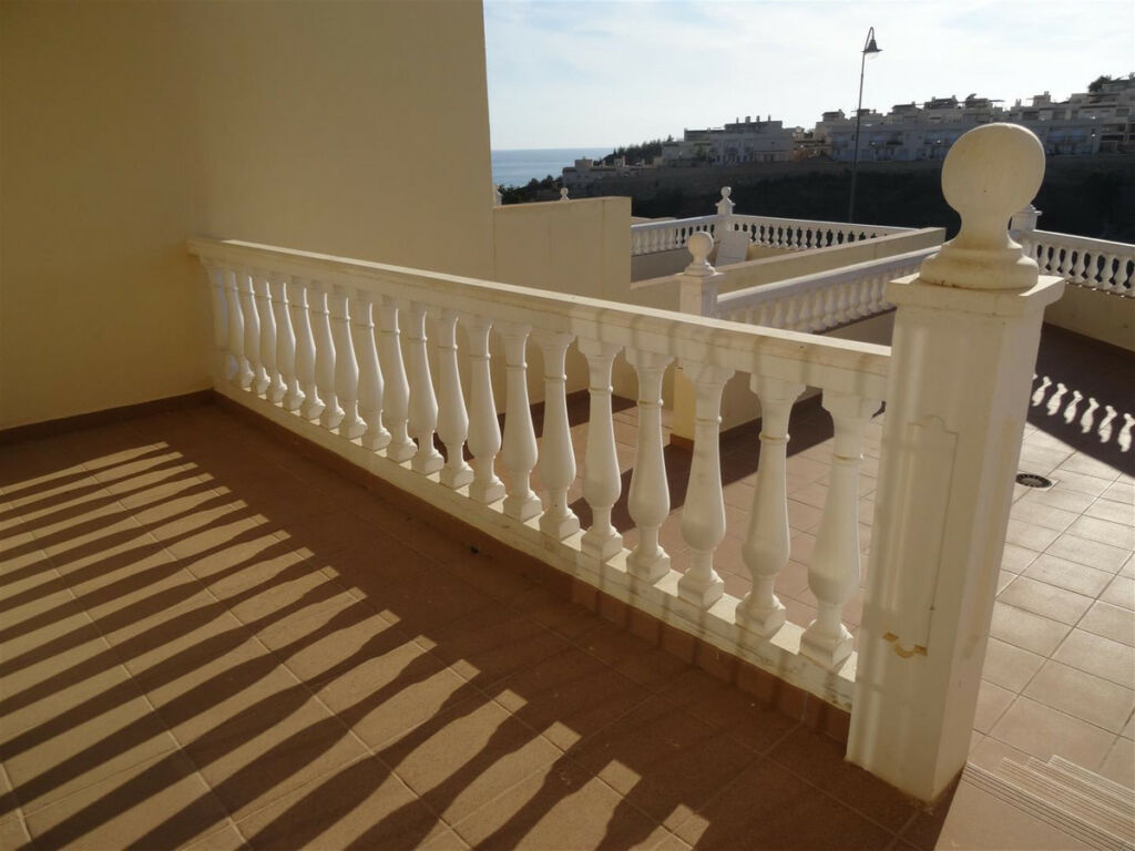 Townhouse Benajarafe Málaga - image 11