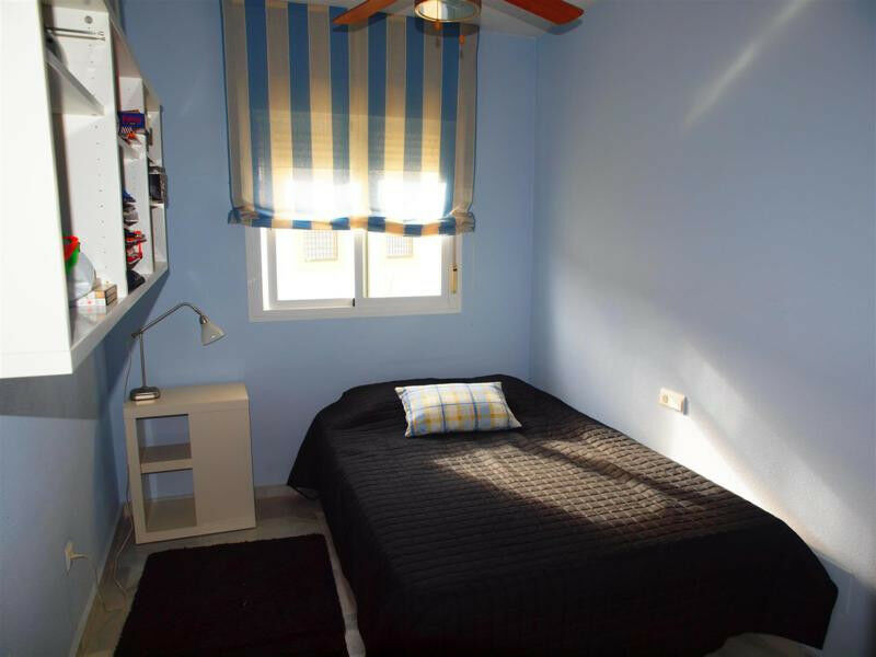 Middle Floor Apartment Caleta de Vélez Málaga - image 11