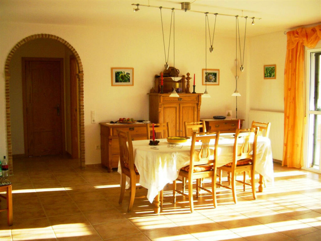 Detached Villa Alcaucín Málaga - image 11