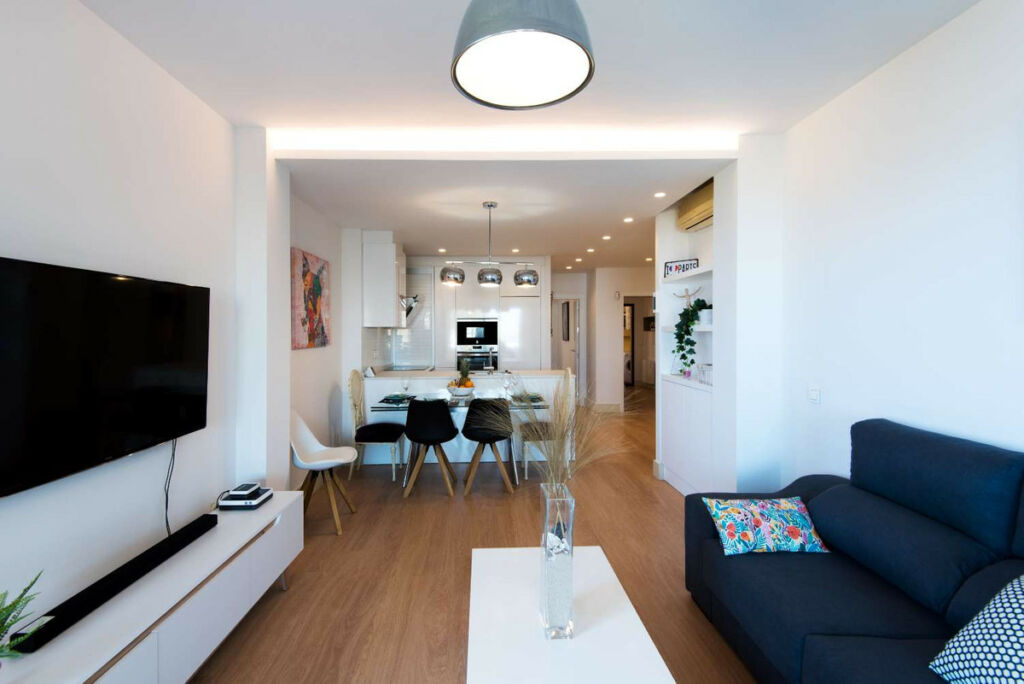 Middle Floor Apartment Benalmadena Málaga - image 12