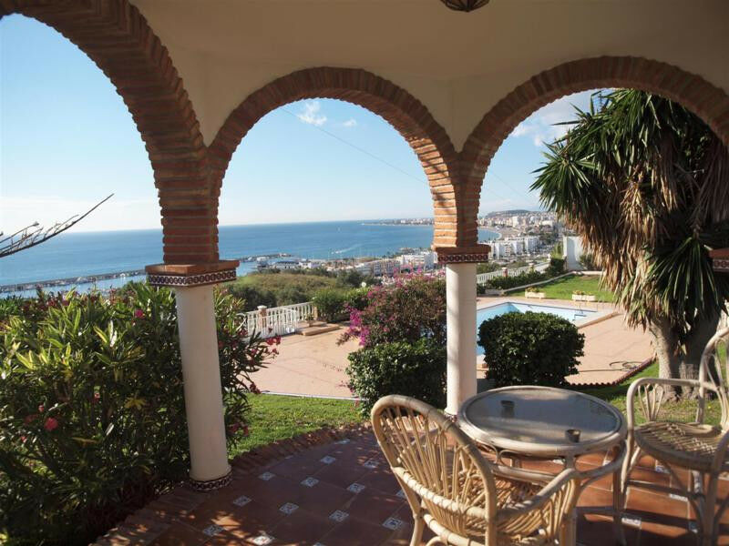 Detached Villa Caleta de Vélez Málaga - image 12