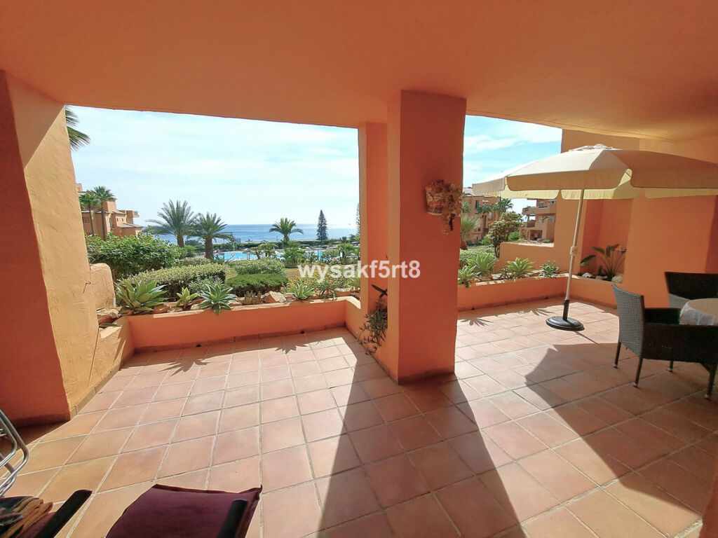 Ground Floor Apartment La Duquesa Málaga - image 17