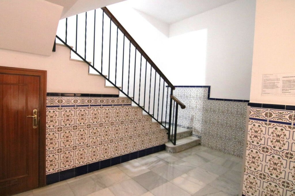 Middle Floor Apartment Coín Málaga - image 12