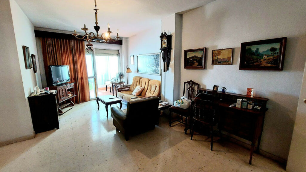 Middle Floor Apartment Fuengirola Málaga - image 12