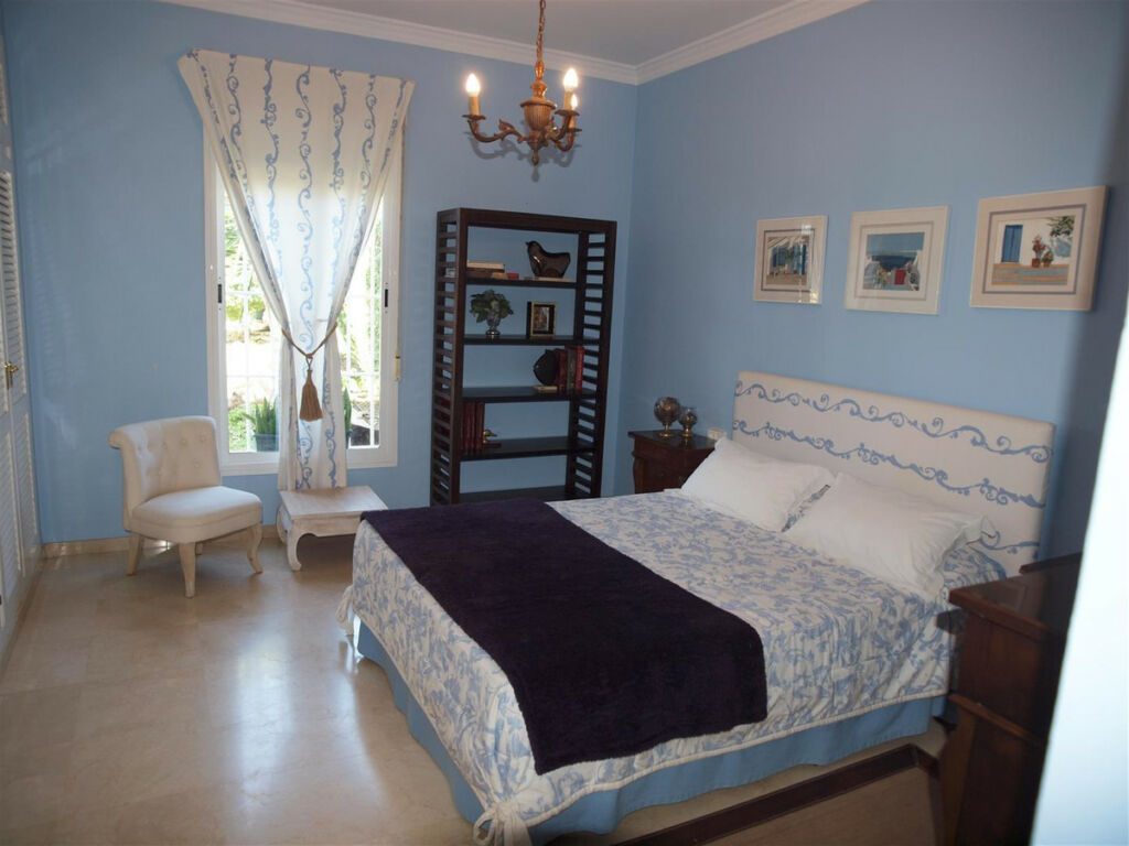 Detached Villa Mezquitilla Málaga - image 12