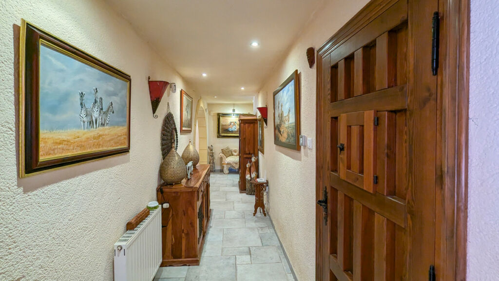 Detached Villa Orba Alicante - image 12